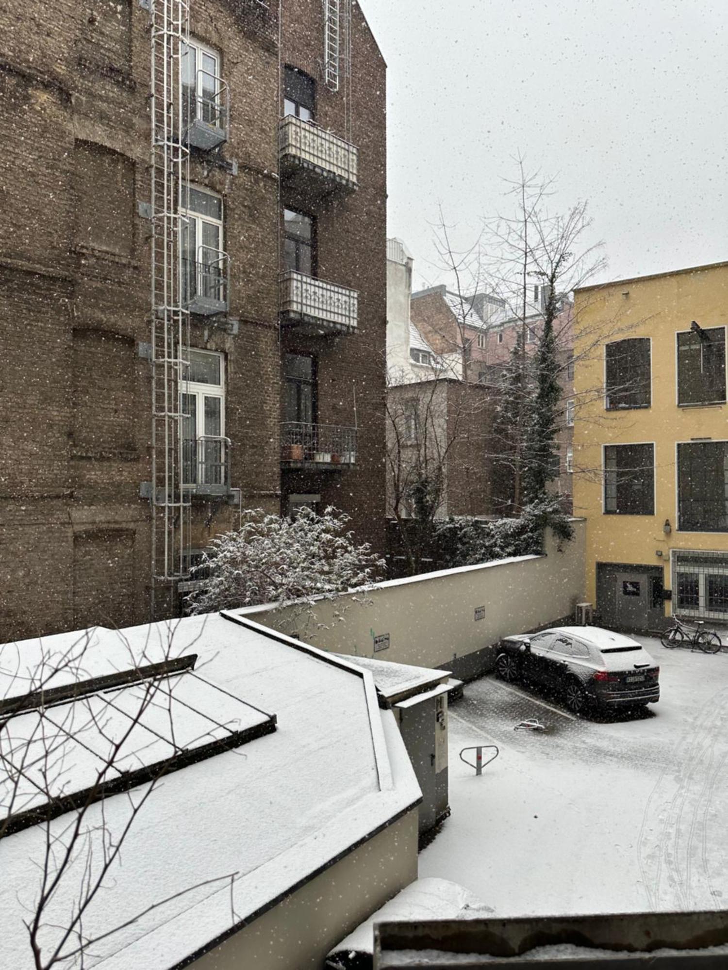 Urban-Studios-Cologne I Studio Exterior photo